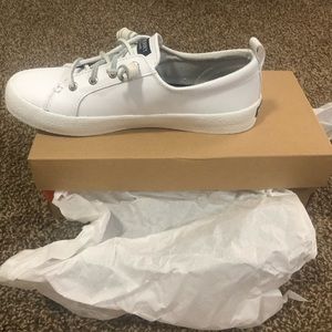 New in box white sperrys